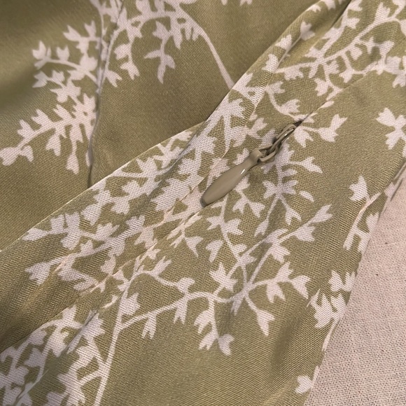 Green Floral Women's Dress - Picture 7 of 9